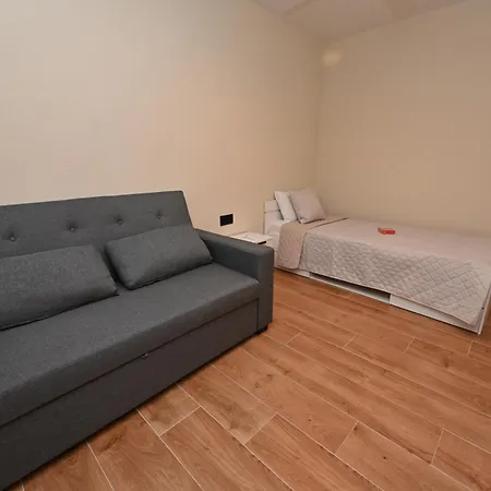 Apartment Golden-apartment *