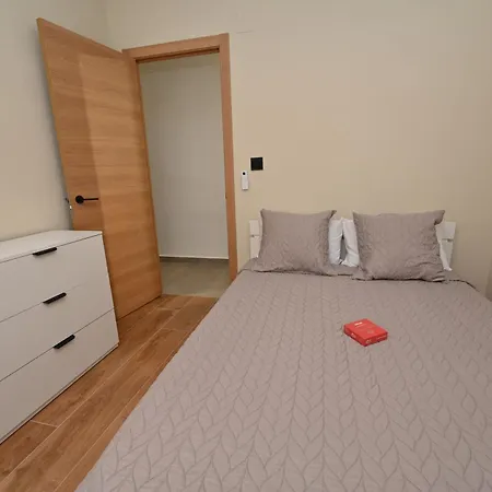 Golden-apartment Apartment